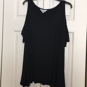 Cold shoulder beautiful black top